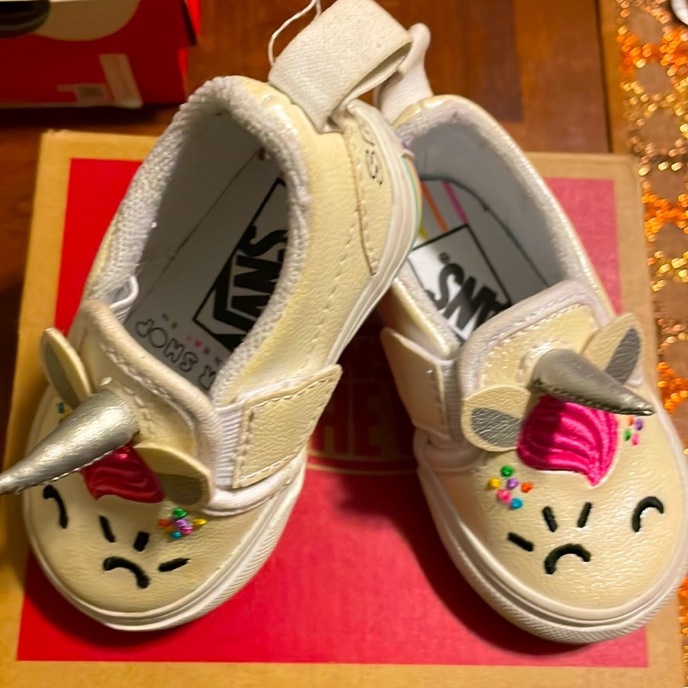 Cute Unicorn Vans slip on shoe.